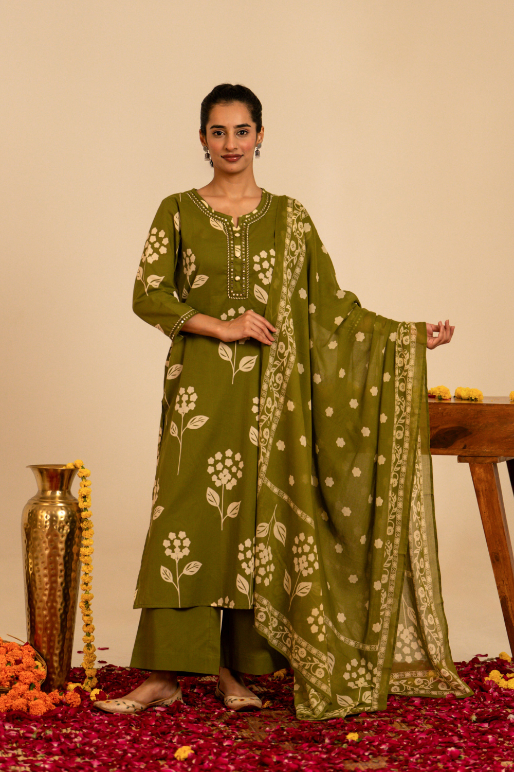 Green Floral Printed Cotton Suit Set