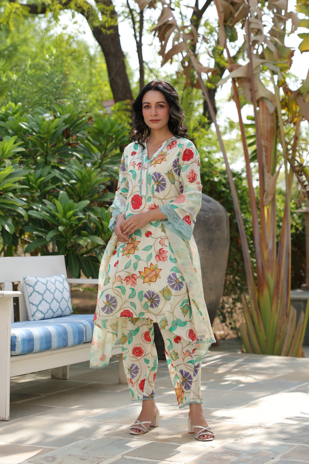 Floral Print Mal Cotton A-line Suit Set with Organza Dupatta