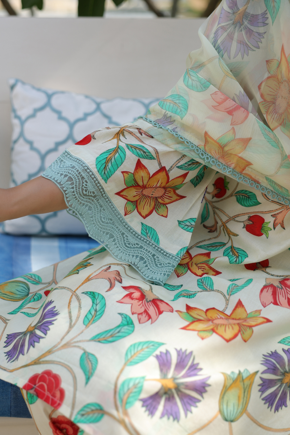 Floral Print Mal Cotton A-line Suit Set with Organza Dupatta