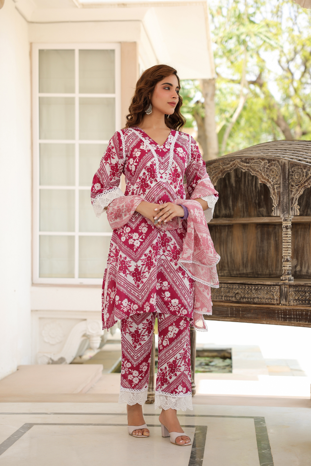 Pink Floral Print Mal Cotton A-line Suit Set with Organza Dupatta