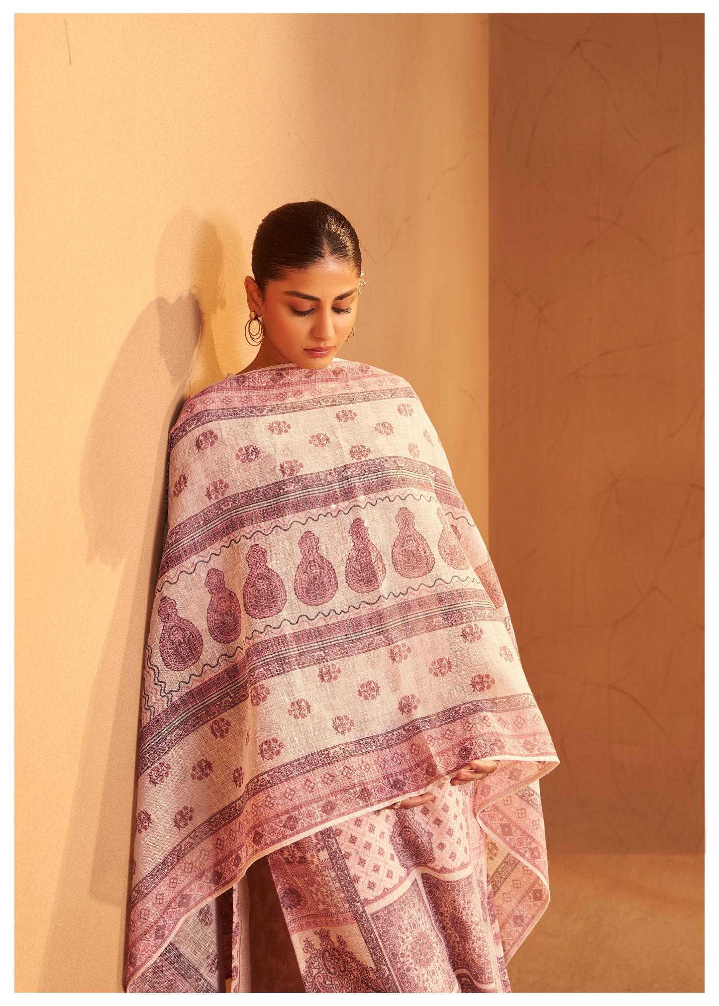 Printed Mauve Linen Suit Set with Thread & Moti Work