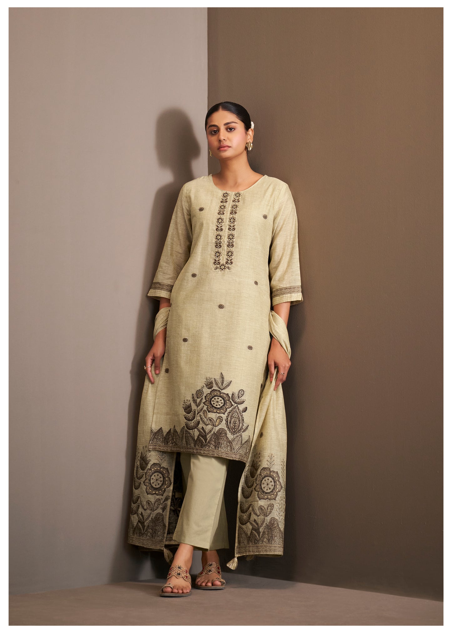Jacquard Weaving Brown Linen Suit Set