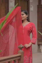 Pink Pure Crepe Printed Suit with Organza Dupatta